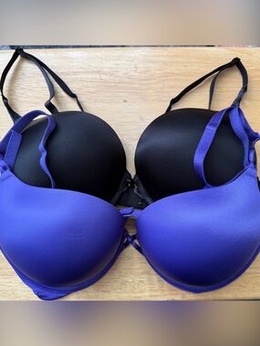 Victoria's Secret Bombshell push-up black & Purple Smooth Bras